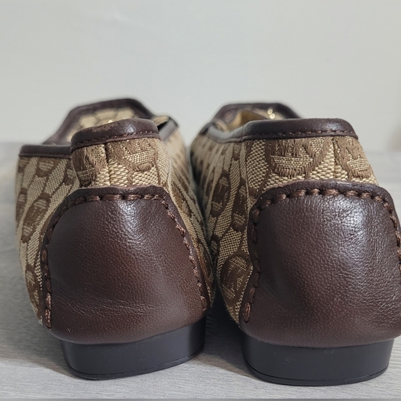 Michael Kors Slip On Slide Shoes 8.5M - Picture 4 of 7